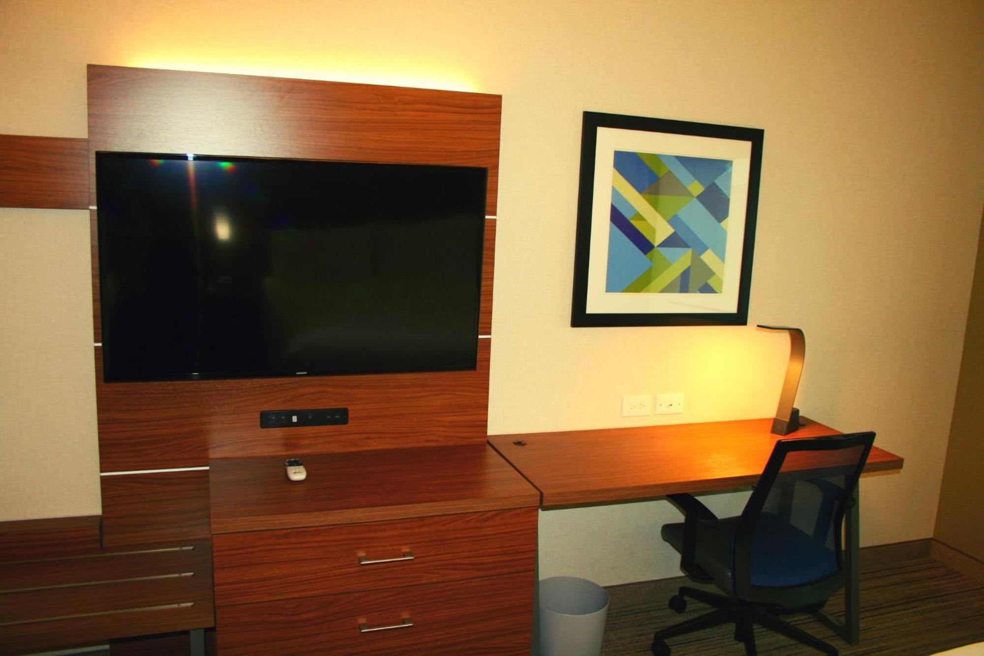 Holiday Inn Express Hotel & Suites Marina By Ihg Экстерьер фото